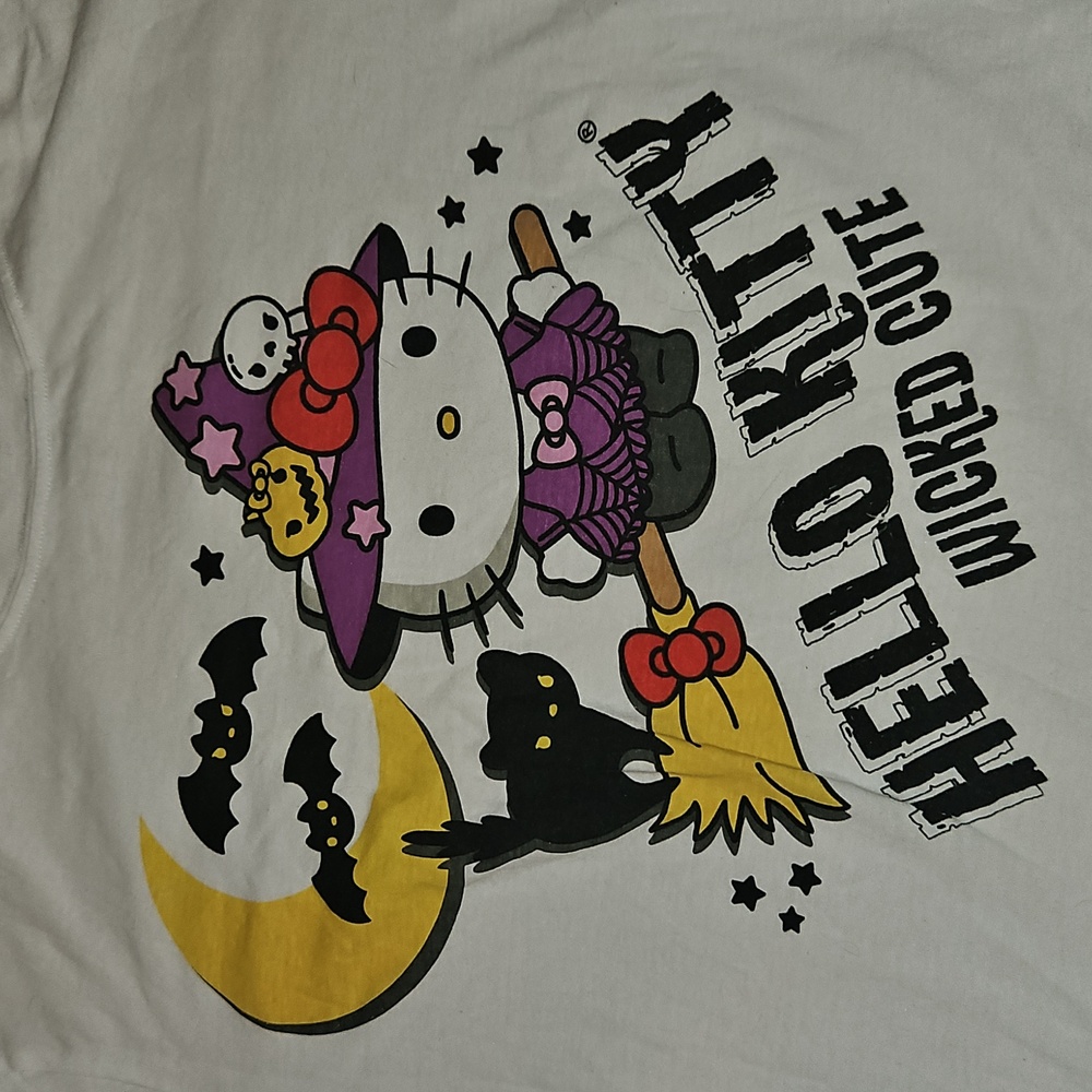 Hello Kitty Halloween Tee | White Spooky Graphic Shirt | Size Large - Picture 2 of 5